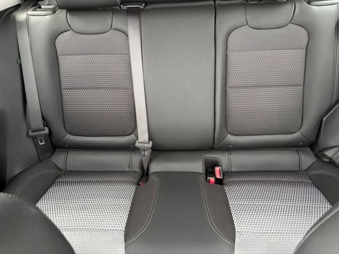 Used 2025 Chevrolet Trax LT image 36