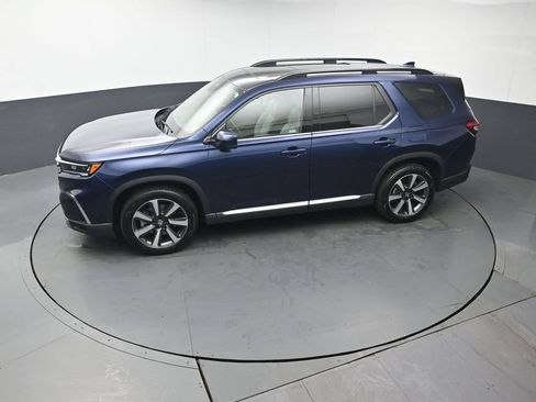 Certified 2024 Honda Pilot Touring image 41