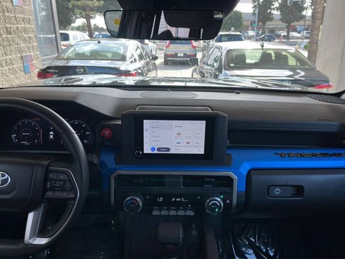 Used 2025 Toyota Tacoma TRD Off-Road AWD/4WD image 14