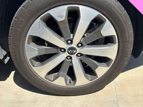 Used 2020 Kia Telluride S FWD image 21