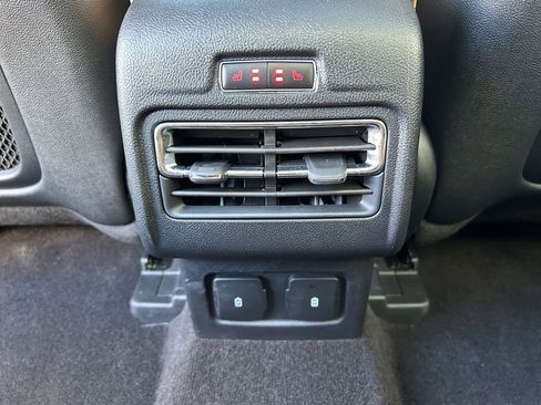 Used 2022 Lincoln Corsair Grand Touring w/ Elements Technology Bundle image 36