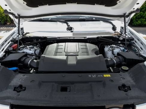 Used 2025 Land Rover Defender 110 V8 AWD/4WD image 61