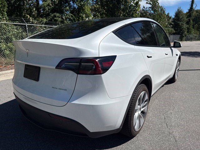 Used 2023 Tesla Model Y Long Range AWD/4WD image 13