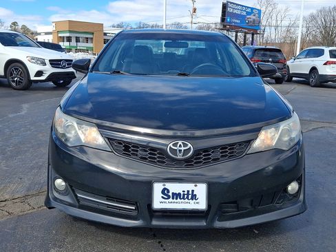 Used 2012 Toyota Camry SE image 2