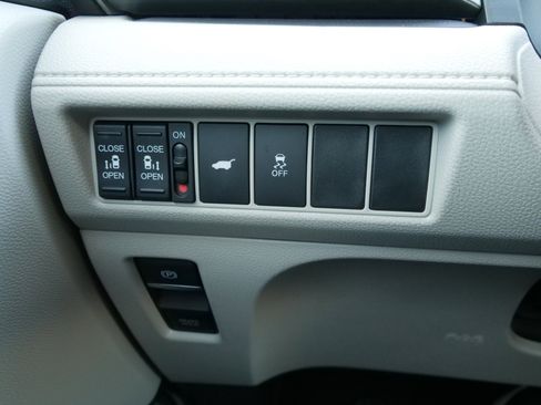 Certified 2025 Honda Odyssey EX-L image 30