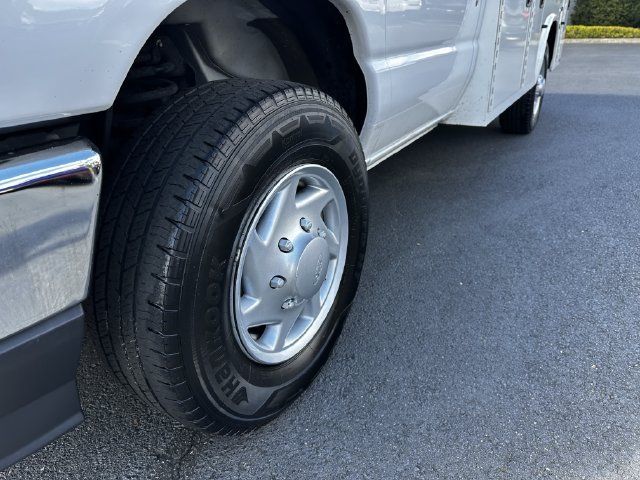 Certified 2022 Ford E-350 and Econoline 350 Super Duty w/ Power Windows & Locks Group RWD image 12