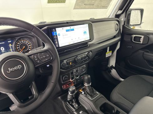 New 2026 Jeep Gladiator Willys image 27