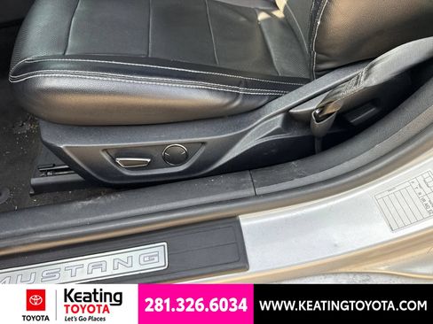 Used 2018 Ford Mustang GT Premium RWD image 15