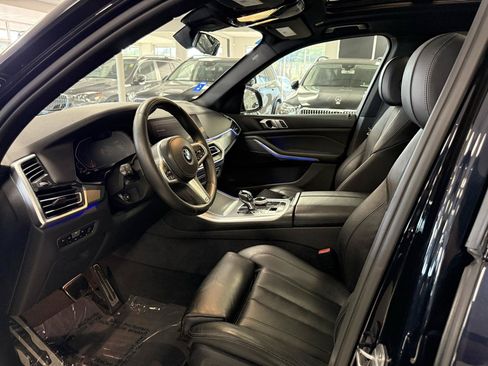 Used 2019 BMW X5 xDrive40i w/ M Sport Package AWD/4WD image 9