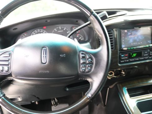Used 2002 Lincoln Blackwood RWD image 72