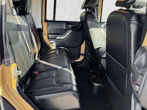 Used 2013 Jeep Wrangler Moab image 16