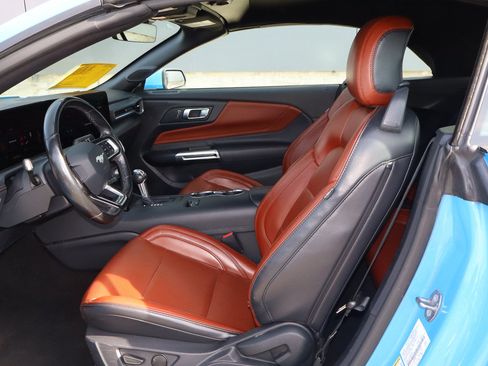 Used 2024 Ford Mustang Premium RWD image 7