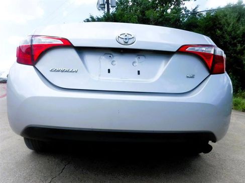 Used 2014 Toyota Corolla LE image 17