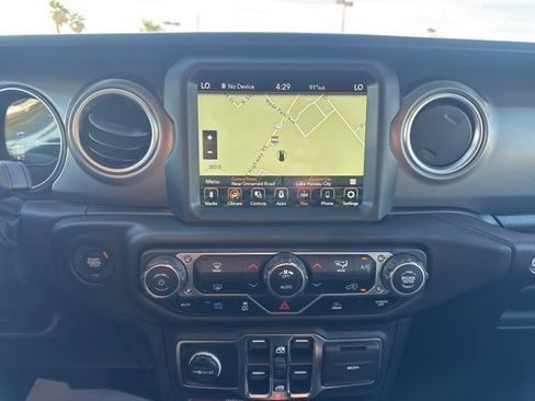 Used 2023 Jeep Wrangler Unlimited Rubicon 4xe image 24