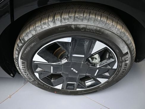New 2026 Kia Sportage SX FWD image 15