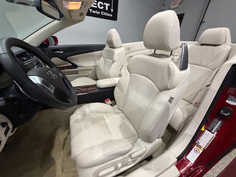 Used 2013 Lexus IS 250C RWD image 26