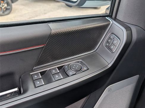 Used 2025 Ford F150 Raptor image 23