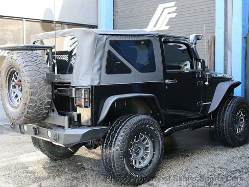 Used 2011 Jeep Wrangler Rubicon w/ PWR Convenience Group image 6