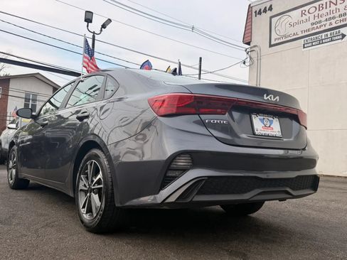 Used 2024 Kia Forte LXS FWD image 8