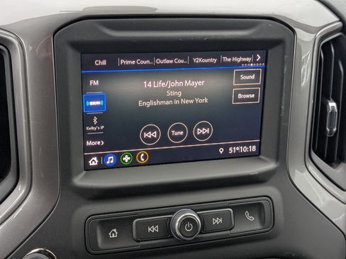 Used 2022 Chevrolet Silverado 2500 Custom w/ Custom Value Package image 23