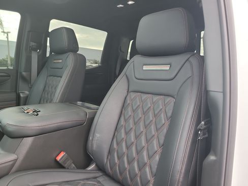 Used 2025 GMC Sierra 1500 AT4 w/ AT4 Premium Package AWD/4WD image 20