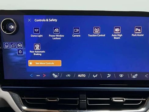 Used 2026 Chevrolet Equinox EV LT image 42