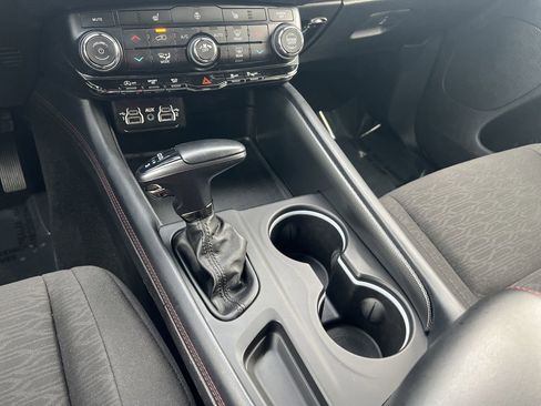 Used 2023 Dodge Durango GT image 10