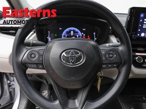 Used 2026 Toyota Corolla Cross L FWD image 10