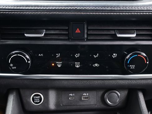 Used 2021 Nissan Rogue S image 18