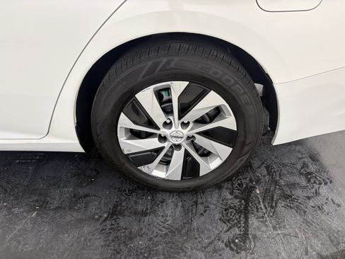 Used 2022 Nissan Altima 2.5 S image 42