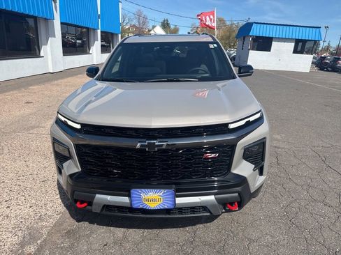 New 2026 Chevrolet Traverse Z71 w/ Enhanced Driving Package AWD/4WD image 3