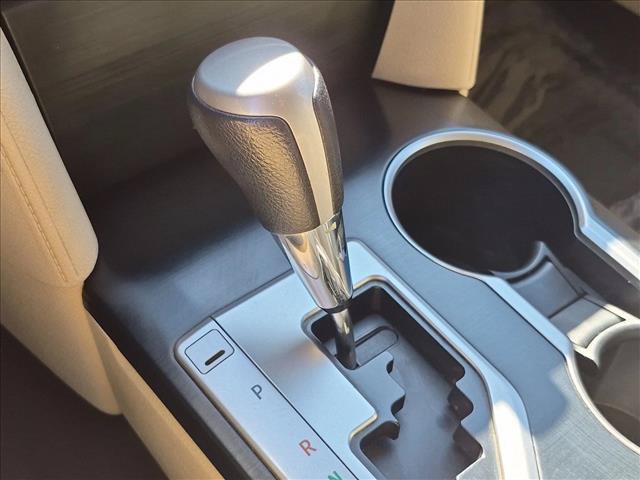 Used 2014 Toyota Camry LE FWD image 12