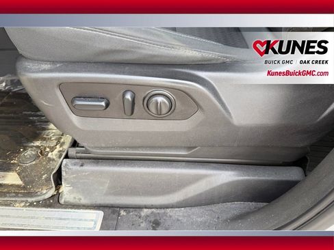 Used 2021 GMC Sierra 1500 Elevation w/ Preferred Package image 8