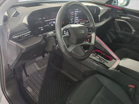 Certified 2025 Audi Q5 Premium w/ Premium Plus AWD/4WD image 10