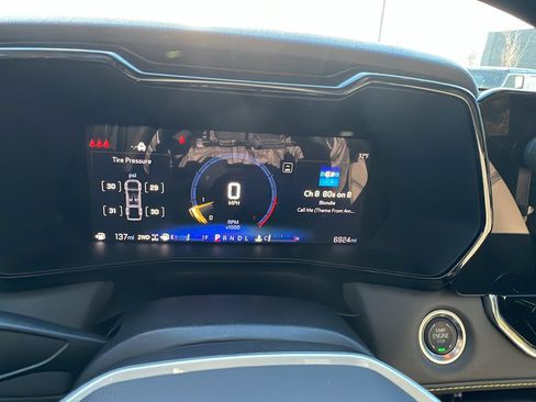 Used 2025 Chevrolet Colorado ZR2 w/ Technology Package image 31