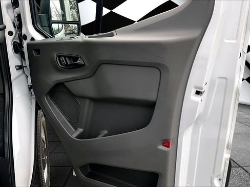 New 2026 Ford Transit 250 148 Medium Roof RWD image 29