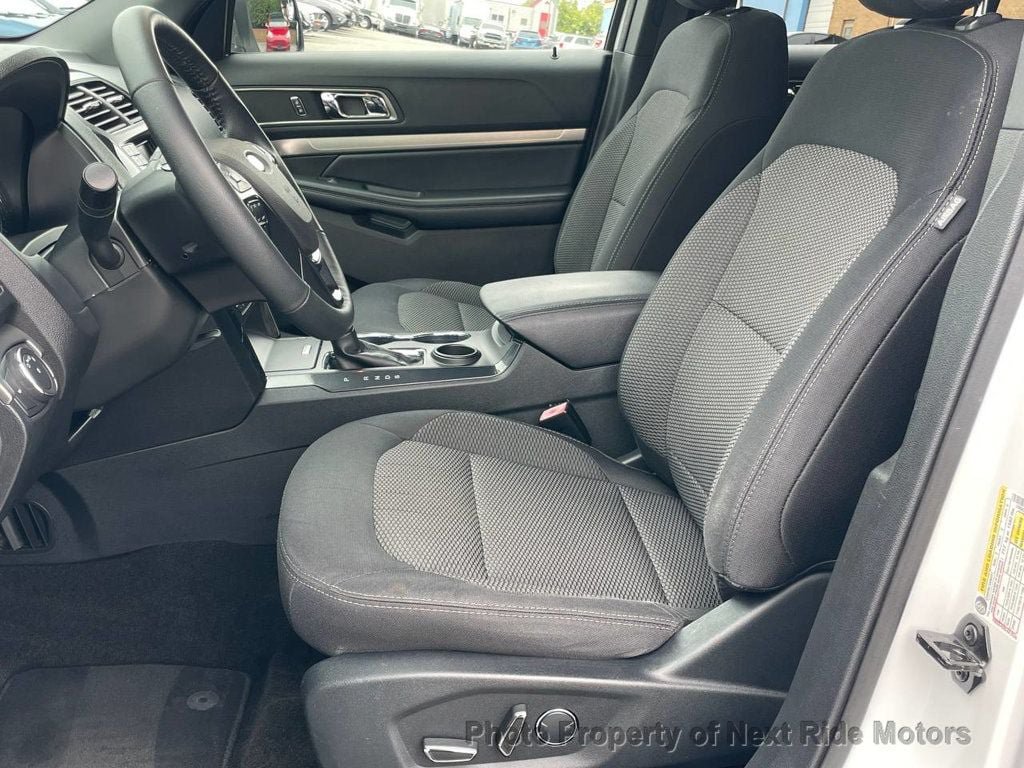 Used 2018 Ford Explorer XLT FWD image 7