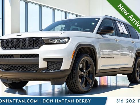 Used 2023 Jeep Grand Cherokee L Laredo AWD/4WD image 1