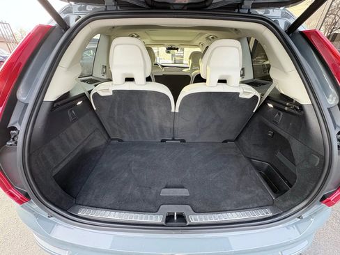 Used 2021 Volvo XC90 T6 Momentum image 17
