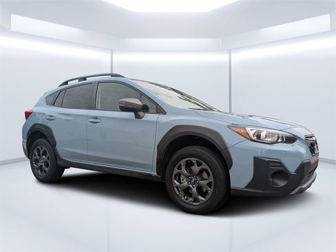 Used 2022 Subaru Crosstrek 2.5i Sport w/ Moonroof Package image 2