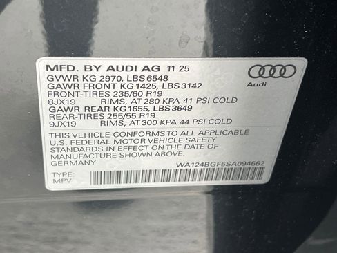 New 2025 Audi Q6 e-tron Premium Plus image 25