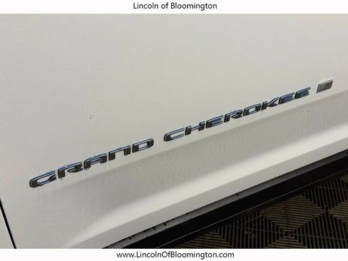 Used 2024 Jeep Grand Cherokee Limited 4xe image 12