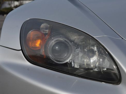 Used 2005 Honda S2000 Convertible 2D image 14