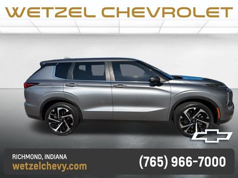 Used 2024 Mitsubishi Outlander SE AWD/4WD image 5