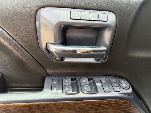 Used 2019 GMC Sierra 2500 Denali AWD/4WD image 12