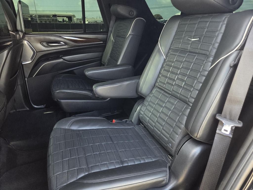 Used 2022 Cadillac Escalade Sport Platinum AWD/4WD image 12