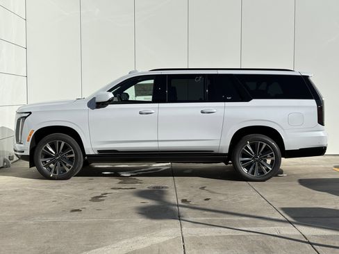 New 2026 Cadillac Escalade ESV Sport image 4