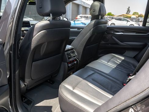 Used 2018 BMW X5 xDrive35i AWD/4WD image 12