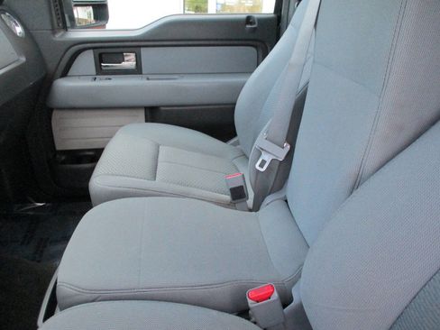 Used 2013 Ford F150 XLT w/ XLT Chrome Pkg image 17