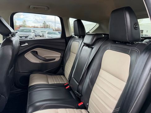 Used 2019 Ford Escape SEL image 30